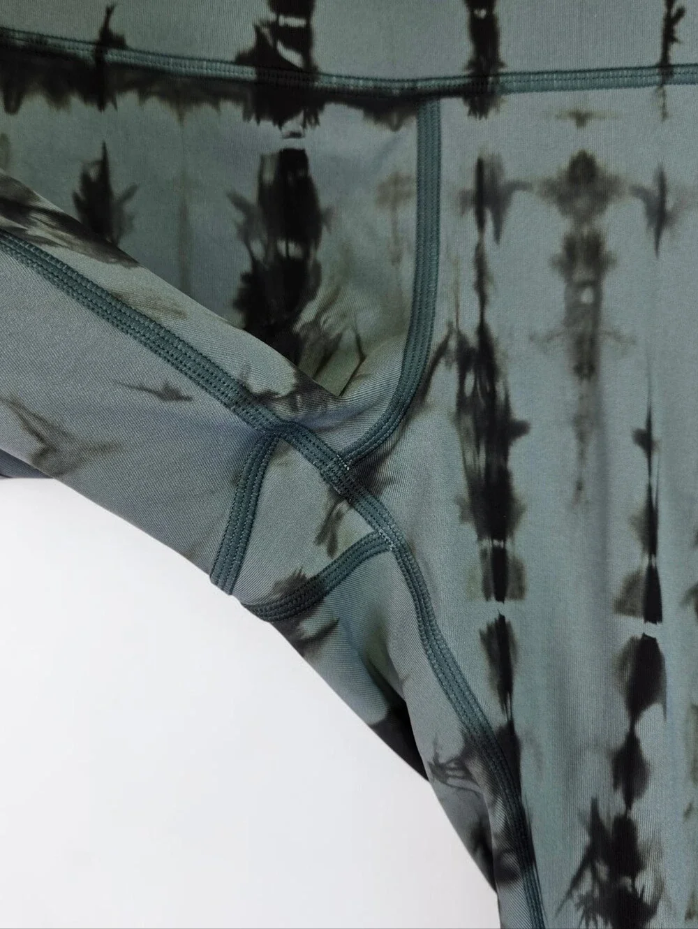 Lululemon Wunder Under Legging Size 8 Mystic Green Black Tie Dye Full Length